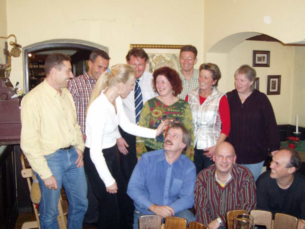 Klausi, Peter, Doris, Thomas, Lisa, Stephan, Helge, Dagmar, Marco, Sibel und Walter (von links)
